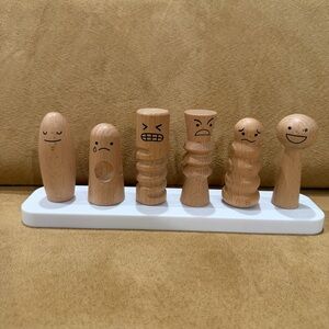 Lovevery Montessori Learning Toy Wooden Emotion Dolls Figures Set from Playkits